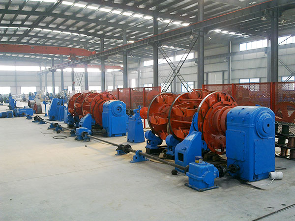 春輝集團(tuán)電纜車(chē)間